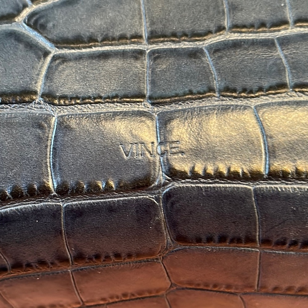 New VINCE Elegant Black Crocodile-Embossed Tote Bag - Picture 10 of 11